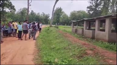 अंबिकापुर: मणिपुर थाना क्षेत्र अंतर्गत गौठान में लटका मिला युवक का शव, शरीर में चोट के निशान मिले, परिजनों ने हत्या की जताई आशंका