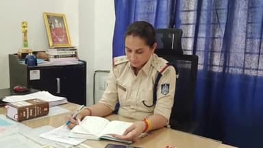 नलखेड़ा: ग्राम भेंसोदा में बेटियों को गाली देने से मना करने पर महिला के साथ दो लोगों ने की मारपीट, पुलिस ने मामला किया दर्ज