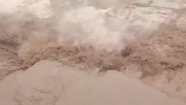 पंचकूला: लगातार हो रही बारिश के चलते पंचकूला में घग्गर नदी का जलस्तर बढ़ा, पंचकूला प्रशासन अलर्ट