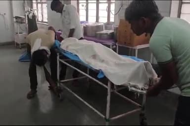 दो बाइक भिड़ी एक व्यक्ति की मौत ओवरटेक करते समय बाइक टकरा गई दूसरा गंभीर घायल