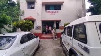 सूरजगढ़: रेपुरा मुसहरी से मानिकपुर पुलिस ने शराब के नशे में दो युवकों को किया गिरफ्तार,  कोर्ट में पेशी के लिए भेजा लखीसराय