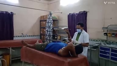 गोपालगंज: पुलिस को देखकर शराब लेकर भाग रहे तस्कर की बाइक मचवा के पास हुई दुर्घटनाग्रस्त, गंभीर स्थिति में सदर अस्पताल में भर्ती