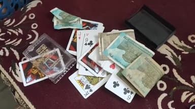 मंदसौर: Yd नगर थाना क्षेत्र के ग्राम मुल्तानपुरा से चार लोगों को ताश पत्ते जुआ खेलते हुए ₹650 के साथ पकड़ा गया