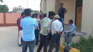 देेेवरिया: नगरौली के पास गुजरात से घर लौट रहे एक मजदूर की ट्रेन से गिरकर हुई मौत, घरवालों में मची चीख पुकार