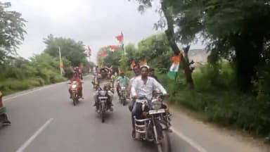 , फतेहाबाद के जगराजपुर में रजत यादव ने तिरंगा यात्रा निकाली