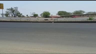 सरदारपुर: तिरला चौकी अंतर्गत चौबारा में लोमड़ी का शिकार करते हुए दिखा तेंदुआ, वन विभाग की टीम खोजबीन में लगी