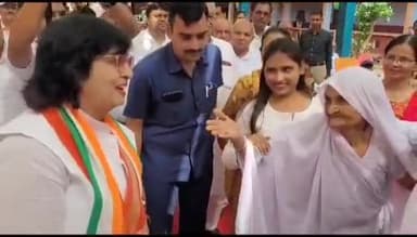 हमीरपुर: राज्य मंत्री प्रतिभा शुक्ला पहुंची हमीरपुर,पीजी कालेज मे जनसभा क़ो करेंगी सम्बोधित