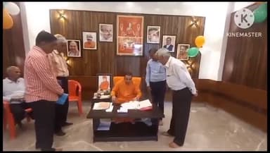 अलवर: हसन खा मेवात नगर स्थित कार्यालय पर अलवर सांसद महंत बालक नाथ ने जनसुनवाई कर लोगों की परिवेदनाओं को सुना, दिए निर्देश