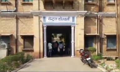 ग्वालियर गिर्द: दाल बाजार में जुआ खेल रहे दो लोगों को पुलिस ने पकड़ा