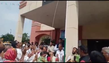 तिल्दा: नेवरा नगर व तिल्दा क्षेत्र में धूमधाम से मनाया गया स्वतंत्रता दिवस, जगह जगह ध्वजारोहण कर कार्यक्रम किए गए आयोजित