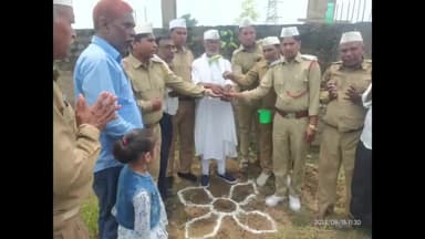 बेगूसराय: शाहपुर स्थित निरंकारी सत्संग भवन में धूमधाम से स्वतंत्रता दिवस समारोह मनाई गई मौके पर लोगों ने परिसर में लगाए पौधे