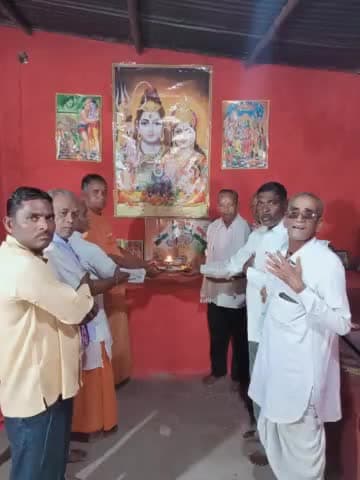 #सम्पर्क_फ़ॉर_समर्थन @eksandeshbharat @ektanews01 @ekdeshekawaznews #gg
संगम तीर्थ देवरघटा में प्रार्थना सभा 
में उपस्थित