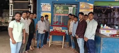 बकानी: जागपुरा चौराहे पर भाजपा कार्यकर्ताओं ने पूर्व पीएम अटल बिहारी वाजपेई की मनाई पुण्यतिथि