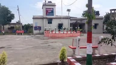 उचकागांव: थावे बाजार में कोचिंग गई करने गई छात्रा का हुआ अपहरण, उचकागांव थाने में चार लोगों के विरुद्ध प्राथमिकी दर्ज