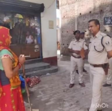 गोपालगंज: हथुआ अनुमंडल के विभिन्न घटनास्थल का हथुआ अनुमंडल पुलिस पदाधिकारी ने किया निरीक्षण