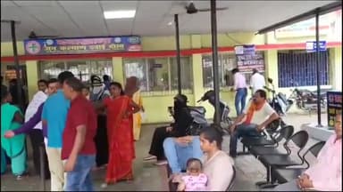 हज़ारीबाग: मेडिकल कॉलेज अस्पताल में एसबीएमसीएच के छात्रों ने दवाई दोस्त के कर्मियों के साथ की मारपीट, फेंकी दवाइयां