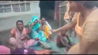 महसी: चमरहिया में बाढ़ के पानी में डूबा किशोर, तलाश में प्रशासन सहित स्थानीय गोताखोर जुटे, परिजनों में मचा कोहराम।