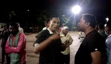 कवर्धा: जिला अस्पताल परिसर में दो पक्षों में मामूली बात को लेकर हुआ विवाद,जमकर हुई मारपीट गाली गलौच मामला पहुंचा कोतवाली थाना