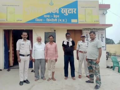 चितरंगी: खुटार चौकी पुलिस ने 8 वर्ष से फरार चल रहे दो स्थाई वारंटी को खुटार बाजार से किया गिरफ्तार की कार्रवाई