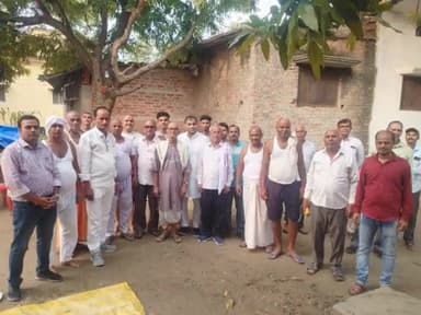 देवरिया : भटनी में कार्यक्रम के दौरान। राजेन्द्र यादव राष्ट्रीय अध्यक्ष भारतीय किसान संगठन 9911408800