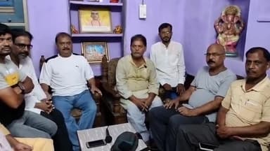 सूरजगढ़: राठौर विला सूरजगढ़ा बाजार में पत्रकार संघ द्वारा शोक सभा का किया गया आयोजन, पत्रकार की हत्या पर जताया शोक