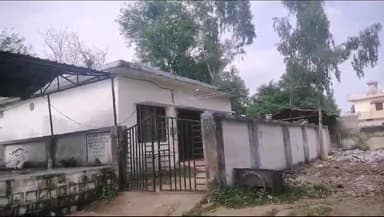 टीकमगढ़: वर्मा डांग गांव में करंट लगने से एक व्यक्ति की हुई मौत, जिला अस्पताल में पोस्टमार्टम के बाद परिजनों को सौंपा गया शव