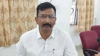 गोपालगंज: समाहरणालय में उत्पाद अधिनियम के तहत पकड़ी गई 93 वाहनों में 73 वाहन को किया गया नीलम, ₹4705000 की राजश्व हुई जमा