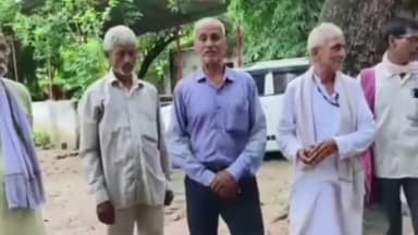 बिक्रम: विक्रम में शहीद स्मारक गांधी आश्रम के पास अगस्त क्रांति के शहीदों को दी गई श्रद्धांजलि