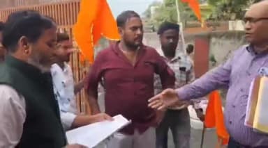 चितरंगी: शिवसेना के कार्यकर्ताओ ने अपने 6 सूत्रीय मांगों को लेकर जिला शिक्षा अधिकारी को सौंपा ज्ञापन