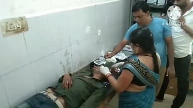 बटियागढ़: थाना क्षेत्र अंतर्गत दमोह छतरपुर मार्ग दुल्हा देव के पास बाइक को ट्रक ने मारा कट,बाइक सवार गिरा खाई में गंभीर घायल