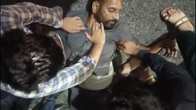 धनौरा: गजरौला मेडी होटल के सामने तेज रफ्तार अज्ञात वाहन की टक्कर से पैदल जा रहे युवक की मौत