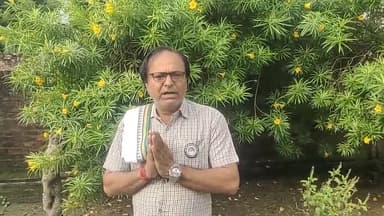 छोटा जानवर के संबंध में अधिकारियों से प्रार्थना की छुट्टा जानवर कम करो सरकार इनको बदहवाओ पशु शाला में हर हाल में