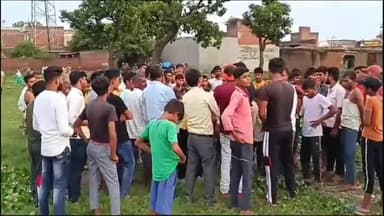 धनौरा: गजरौला के मोहल्ला अंबेडकर नगर में सेंड पर किया कुछ लोगों ने हमला हंगामा के बाद पहुंची पुलिस