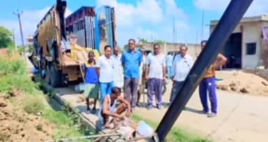 सिंगरौली: वार्ड 38 के पार्षद अनिल बैस ने पूर्व नगर निगम अध्यक्ष के घर के सामने यात्री प्रतीक्षालय निर्माण कार्य का किया भूमि पूजन