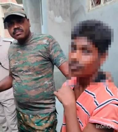 गोपालगंज: कबिलासपुर पुल से पुलिस ने एक बाइक चोर को चोरी के मोबाइल के साथ किया गिरफ्तार