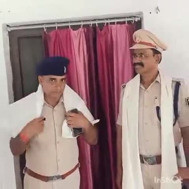 कलेर: मेहंदिया स्थित बालाजी मंदिर में चोरी की घटना का उद्वेदन करने के लिए ,मंदिर प्रबंधन ने एसपी को किया सम्मानित