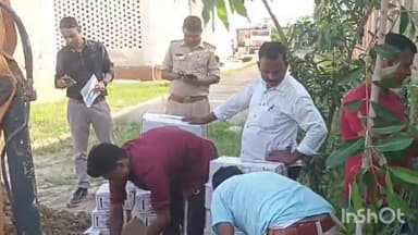 अलीनगर: अलीनगर सीओ के मौजूदगी में शनिवार को थाना परिसर में विनष्ट की गई 265 लीटर शराब