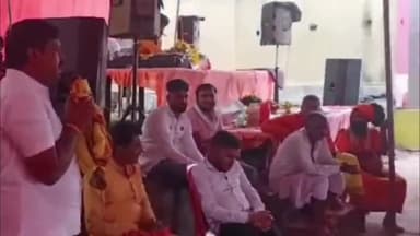 खाचरौद: तहसील के गांव फर्नाखेड़ी में क्षेत्रीय विधायक दिलीप सिंह गुर्जर ने लोगों की समस्या सुनी