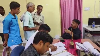 जहानाबाद: सदर सीओ संजय कुमार अम्बष्ट के नेतृत्व में नगर थाने में भूमि संबंधित मामलों को लेकर लगाया गया जनता दरबार