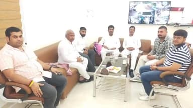 रादौर: मिट्टी कला बोर्ड के नवनियुक्त  चेयरमैन ईश्वर मालवाल का अपने निवास पर ओबीसी मोर्चा प्रदेश अध्यक्ष ने किया स्वागत