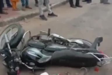 सिंगरौली: महाजन मोड़ चौराहे पर एक तेज रफ्तार बाइक सवार अनियंत्रित होने से गिरकर हुआ घायल, अस्पताल में कराया गया भर्ती