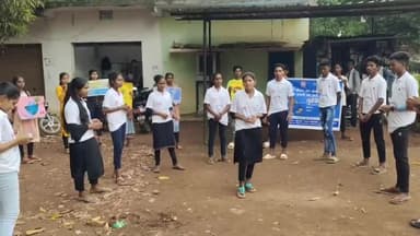 लोहंडीगुडा: उसरीबेड़ा में नेहरू युवा केंद्र के द्वारा नुक्कड़ नाटक के माध्यम से पानी बचाने का दिया गया संदेश