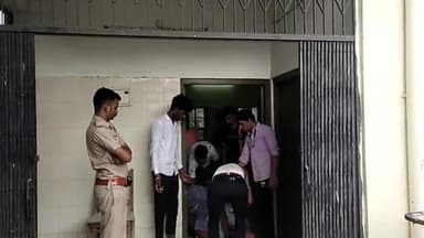 सरदारशहर: रिलायंस पेट्रोल पंप के पास ट्रक की टक्कर से बाइक चालक की मौत, पुलिस ने करवाया शव का पोस्टमार्टम