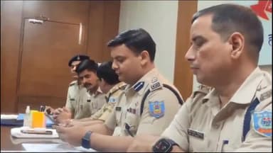 हज़ारीबाग: बीएसएफ आर्मी जवान बताकर ठगी करने का नया प्रचलन लालच में आकर लोग हो रहे है ठगी के शिकार