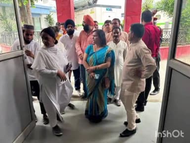 देहरादून: कांग्रेस मुख्यालय में राजीव गांधी की जयंती पर दी गई श्रद्धांजलि, कई कांग्रेस नेता रहे मौजूद