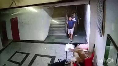 बहराइच: मेडिकल कॉलेज बहराइच में प्रोफेसरों द्वारा पीआरडी जवान के साथ की गई दबंगई का वीडियो आया सामने