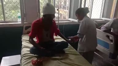 मुरादाबाद: कांठ थाने के सामने तेज रफ्तार कार ने सीएनजी ऑटो में मारी टक्कर, ऑटो चालक सहित तीन हुए घायल