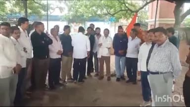 धार: भारतीय किसान संघ धार ने सरकार द्वारा प्याज के निर्यात पर लगाई 40% एक्सपोर्ट ड्यूटी को वापस लेने सोपा ज्ञापन