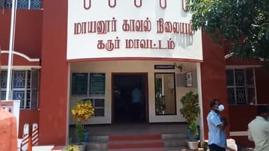 கிருஷ்ணராயபுரம்: கட்டளை பிரிவு ரோடு அருகே முன்னாள் சென்ற சரக்கு வேன் திடீரென பிரேக் போட்டதால் பைக் மோதிய விபத்தில் தந்தை மகன் படுகாயம்