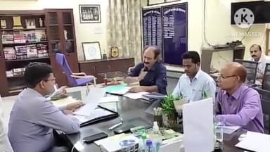 नामकुम: उपायुक्त ने अपने कार्यालय कक्ष में जवाहर नवोदय विद्यालय समिति एवं विद्यालय सलाहकार समिति की बैठक की